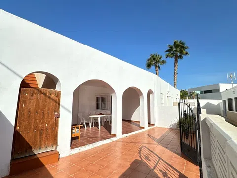 Casa independiente en calle Barlovento, 16