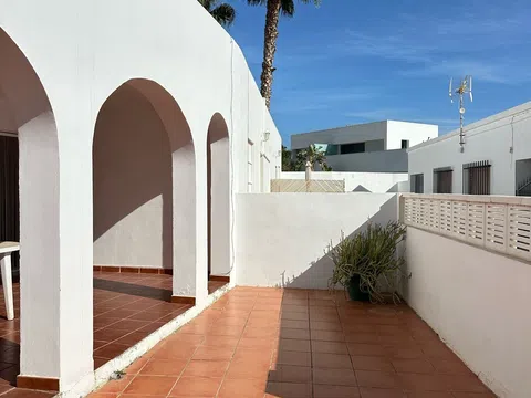 Casa independiente en calle Barlovento, 16